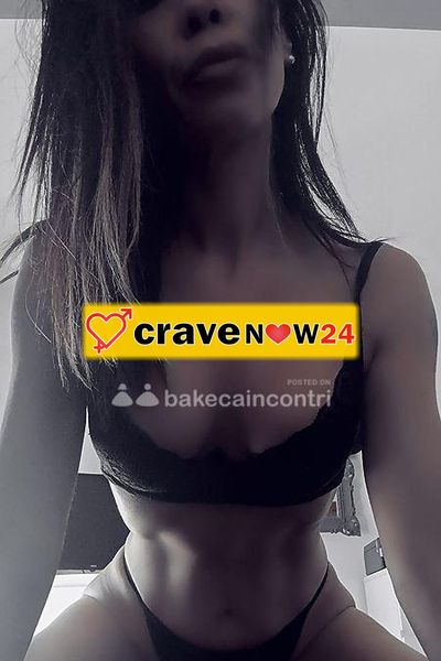 Nuova arrivata in città. Sexy e raffinata