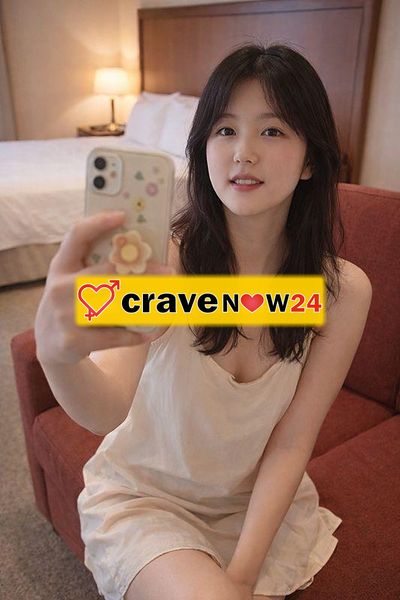 Sono Lisa 💋 nuova ragazza a Legnano, ti aspetto nel mio studio.Amo i ritmi lenti, con tanto tempo per i preliminari… spero piaccia anche a te.