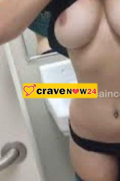 AMO gli uomini maturi sopra i cinquantacinque anni Seri maschi. Serietà discrezione Mi piace succhiare il caZzzo e massaggiare gambe e piedi.