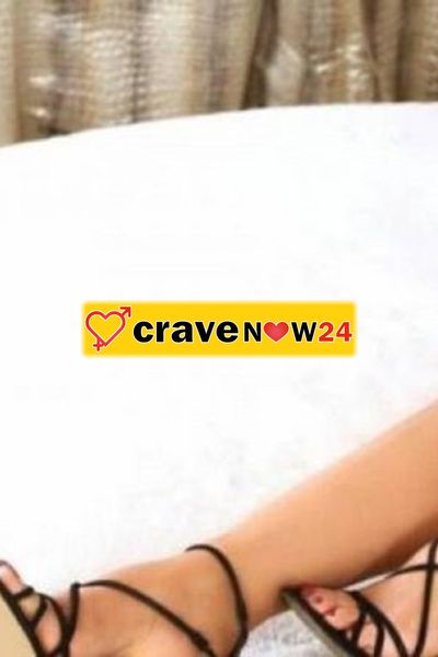Giovane ragazza ti aspetta