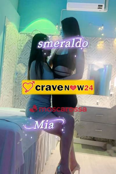 Nuova due ragazza