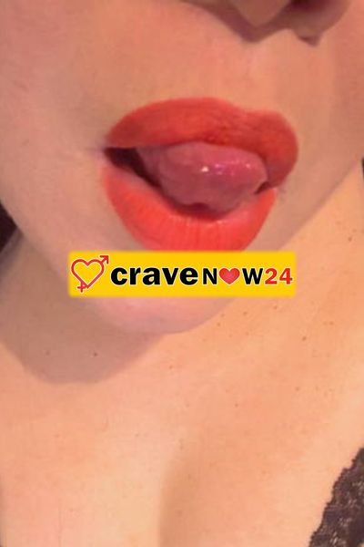 APPENA ARRIVATA BELLA E SENSUALE TUTTA CURVE PORCELINA IN CALORE PRELIMINARE DA URLO COMPLETA FIGA SAPORITA DA LECCARE