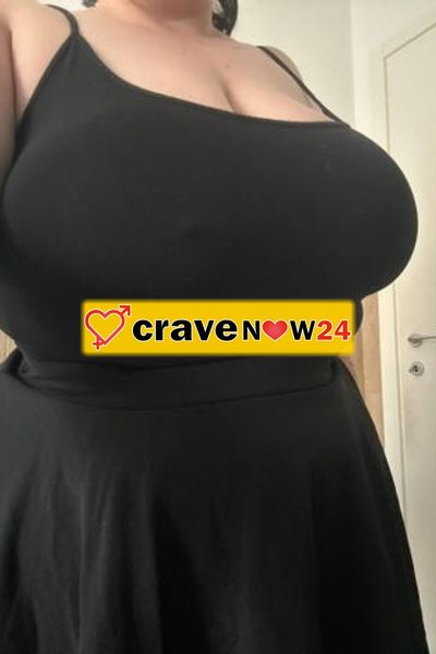 Curvywoman