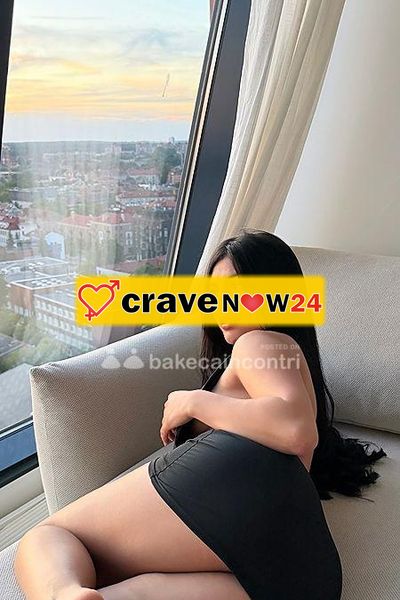 Luna:😈 una bella ragazza colombiana 100% naturale. Mi piace farti una gola profonda e farti venire voglia di tornare sempre🫦👅👅😈 ti aspetto.