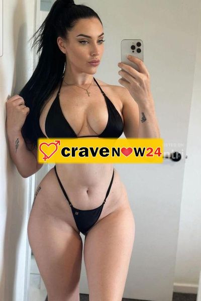 Monica perla