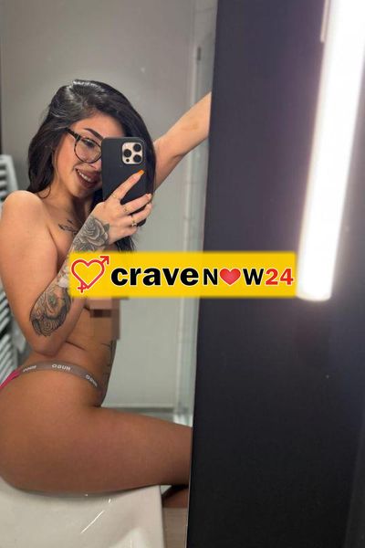ARIANA 💋 LA BELLA STUDENTESSA ACQUA E SAPONE DELLA PORTA ACCANTO...CARICA DI EROTISMO🔥VIENI A GIOCARE CON ME? 🫦FOTO REALI! AMBIENTE CLIMATIZZATO