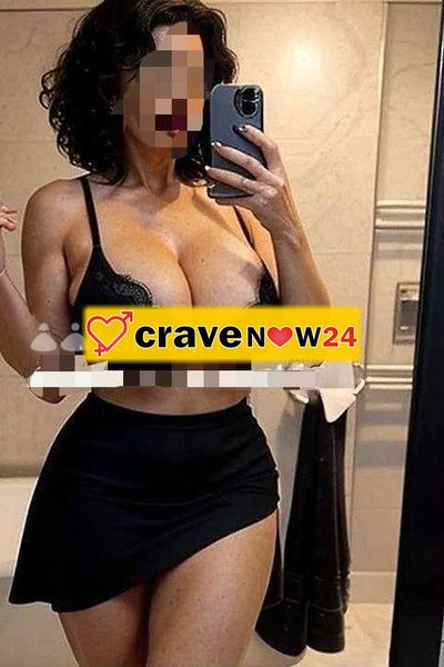 Donna matura ,bella signora ,appena arrivata simpatica divertente per il vostro rilassamento.un bacio grande vi aspetto.