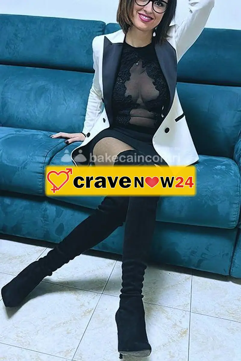 ELEONORA – ITALIANA VERA – MILF foto vere 100% ricevo a casa mia sia al tuo domicilio o in hotel