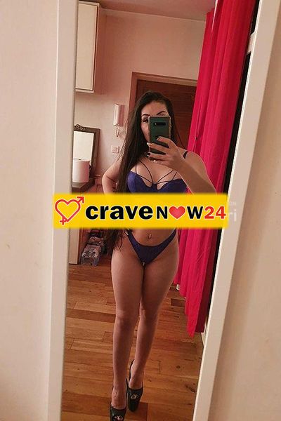 UNA BAMBOLA SEXY MORA DALLE CURVE INCREDIBILI ,UN VERO SPETTACOLO DI PASSIONE, UN'AMANTE DEL 69, 🤤