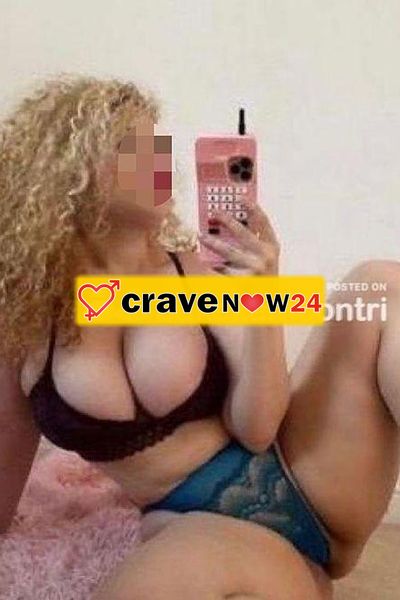 PORCA SBORRATA IN CULO BOCCA DI POR TUTTO PROSTATICO SQUINTING PIOGGIA DORATA BACIO STRAPON SONO UNA VERA MAIALONA PORCA PIU PORCA