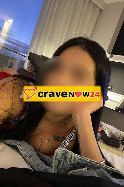 Sono una ragazza davvero sexy, ti piacerà la mia vagina stretta. Adoro fare l'amore. Sono una giovane donna molto curiosa e di mentalità aperta, pront