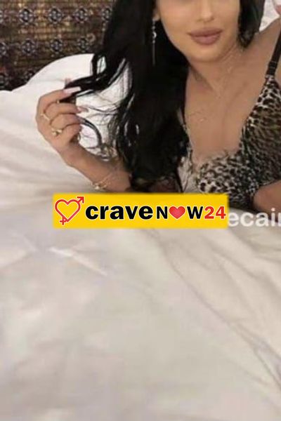CASTELVETRANO GIOVANE SICILIANA ARIANNA APPENA ARRIVATA FINO A TARDA NOTTE