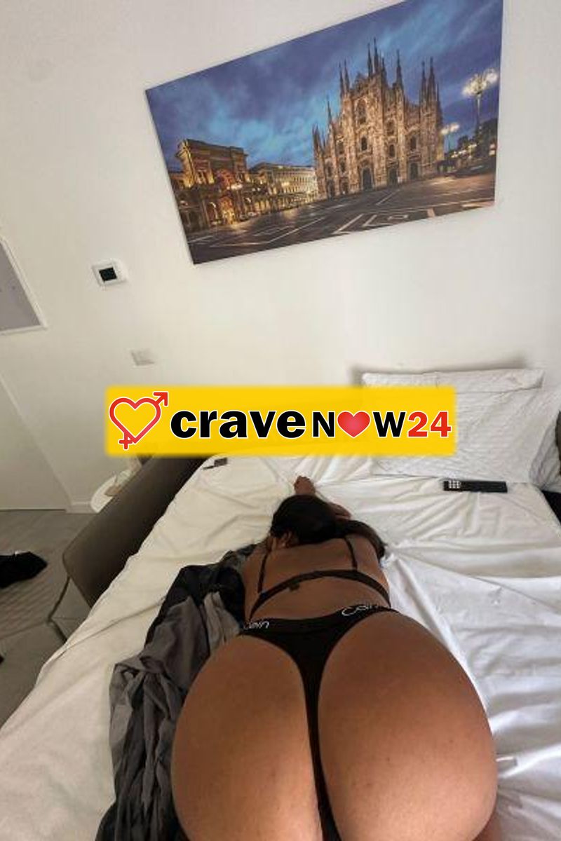 LUCIANA 💖 Una fantastica latina a letto 🍒 Amo succhiare 💋 con la mia bocca bollente e farmi leccare finché non sono bagnata