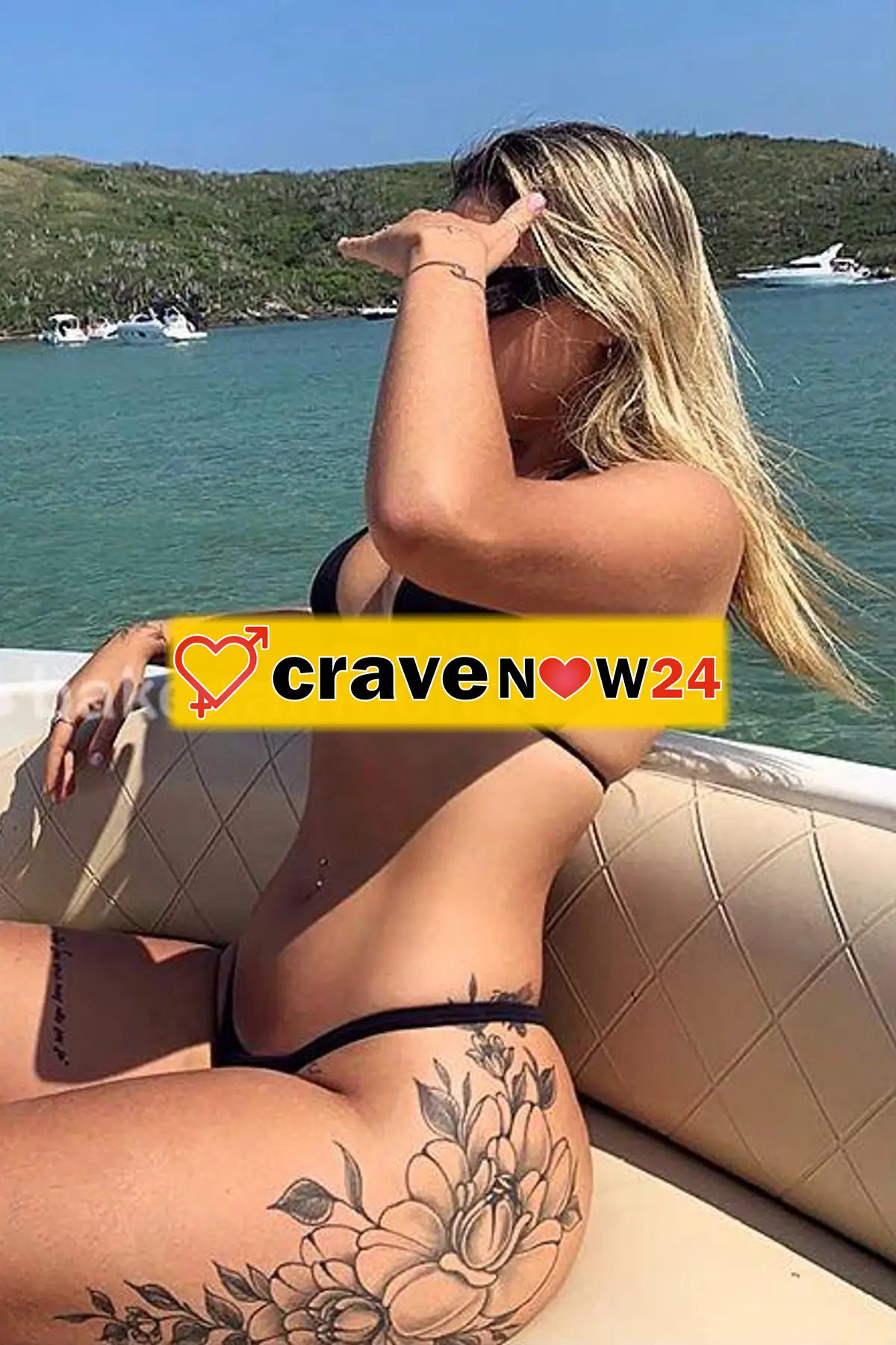 UNA BIONDA DIFFICILE DA RESISTERE💦👅