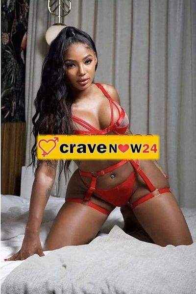 SIENNA APPENA ARRIVATA A CAMPOBASSO BELLISSIMA SENSUALE AFFASCINANTE BELLISSIMA COMPLETISIMA
