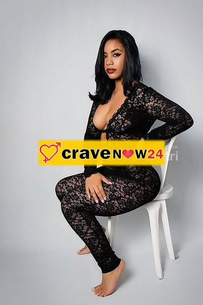 CEREA BELLA 😍 LA PIÙ MAIALA MORA GIOVANE 🥰🥰 CON UNA FIGA BAGNATA, MOLTO CALDA