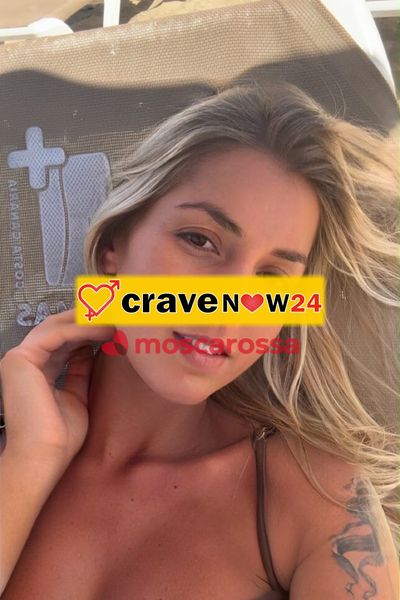 Ragazza bionda brasiliana