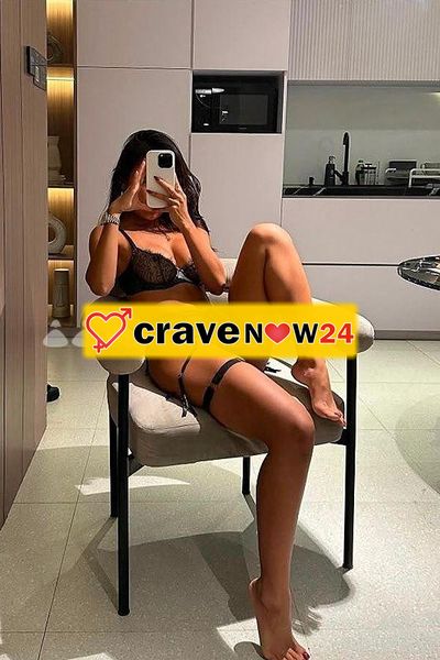 SALERNO CENTRO 👑 💥DOLCE💥SUPER BOMBA💣 DI PASSIONE CON UNA FIGA💦 CALDA🔥TENTAZIONE PICCANTE💕ESPLOSIVA💥EMOZIONE MALIZIOSAMENTE PROFONDA