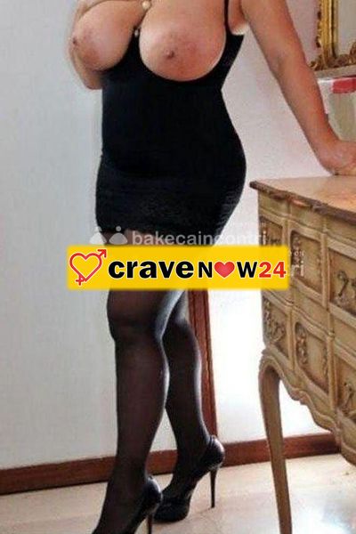 NEW A PIOVE DI SACCO.....BELLA DONNA...TUTTA DA SUCCHIARE, LECCARE E SCOPARE...Pronta a darti tutta se stess..Esperta Amante e Bocchinara