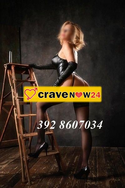 HONEY!!!!! SPLENDIDA MILF DI PASSAGGI PER POCHI GIORNI !!!! COGLI L ATTIMO