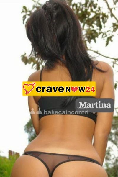 A PONTE NASO 🐷💄 MARTINA 💄🐷 23ENNE MOLTO DELICATA COME IN FOTO