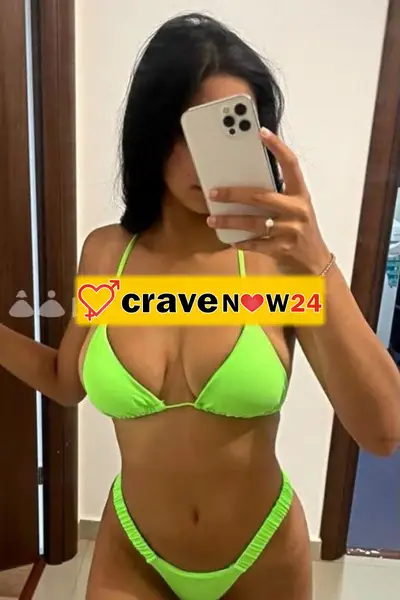 ELA ( sempre in CALZE a RETE ) 💜 🔥 SUPER GNOCCA 🔥 💜 FOTO REALI