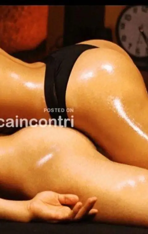 Affascinante Susy🍹,Donna Matura,Vera massaggiatrice.🛏️corpo a corpo prostatico stimolati calda pioggia dorata👅assaporare la mia patatina profumata💖fi