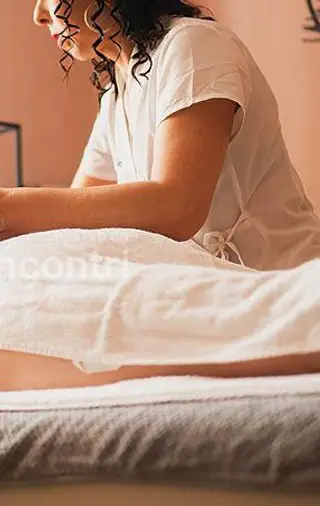 Massaggiatrice italiana diplomata con studio