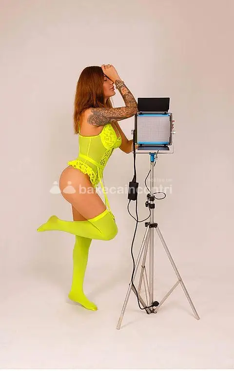 Marina di Pietrasanta-massaggio rilassante con finale delicato