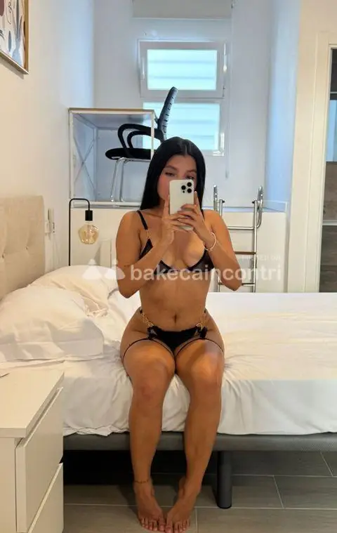 MONTI TIBURTINI💖SOFIA💖 APPENA ARRIVATA ❤️ INCANTEVOLE BAMBOLA FOTO GARANTITA 100% VERITIERA. ... !!!...VISO MAGNETICO, TUTTO QUELLO DESIDERI