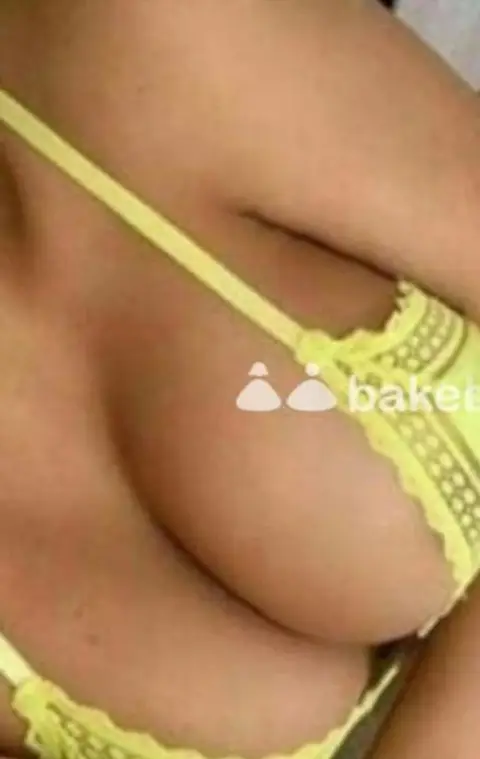 BELLA BIONDA ITALIANA….. TRAVOLGENTE E ECCITANTE!!!! TRASCORRIAMO INSIEME MOMENTI DI PIACERE E DESIDERIO!!!