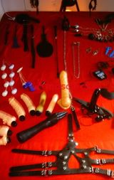 Morgana, la regina dello strap-on Piedini adorabili, mix di sensualità, massaggio lingam, prostatico, giochi piccanti, sex toys per te e per me, soft