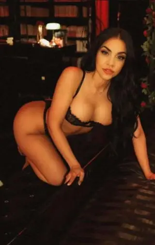 APPENA ARRIVATA OGGI🍓RAMONA 💯 % - 69 E POMPINO DA URLO💗SEMPRE DISPONIBILE COMPLETA