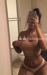 MALIZIOSA EROTICA..💙TI BACIO IN BOCCA CON LA MIA LINGUA MOLTO MORBIDA E CALDA DALLA TESTA AI PIEDI💙