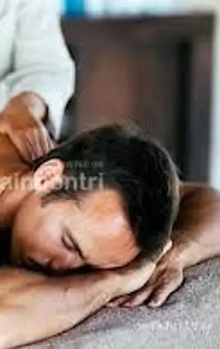 Novita A .Messina Centro Tommaso Cannizzaro, professionista, primissime esperienze ma molto brava quando mi cimento nelle arti