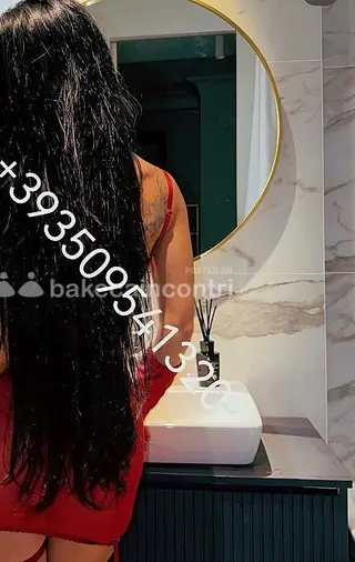 ULTIMO GIORNO.... RICEVO E RAGGiUNGO🚘 FINO TARDI ... ⭐ GIULIA super novita GIOVANE TROETTINA🍒FIGA CALDA ESPLOSIVA E SENSUALE…♨️UNA BAMBOLA INDIMENTICA