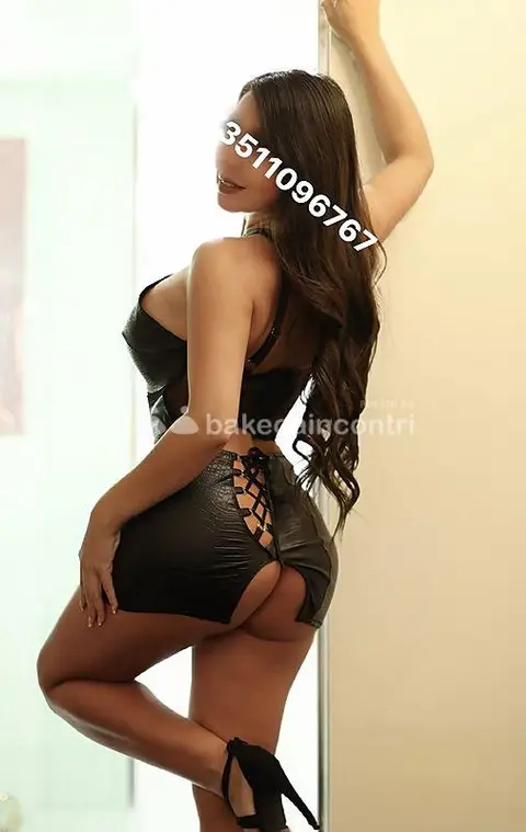 prima volta BARLETTA … sensuale ,simpatica e molto, molto calda… chiamami e rimarrai incantato