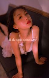 Paradiso Sensuale di una Giovane Dea con Olio di Cocco Caldo e Profumo Esotico