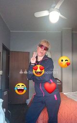 Ti propongo o un incontro in macchina oppure una chiamata o video chiamata erotica