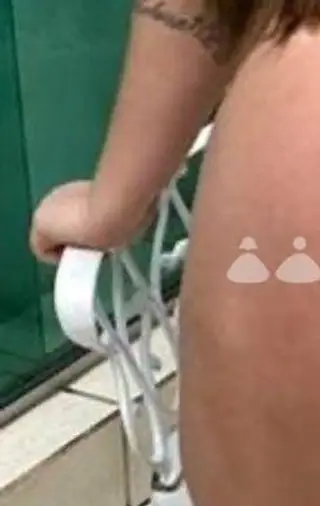 Affettuosa donna brasiliana