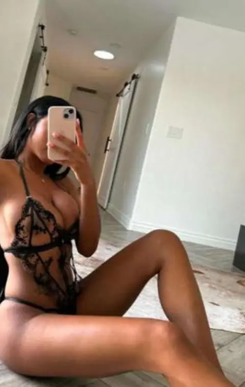 poggibonsi 👍 NEW NEW APPENA ARRIVATA..🌈 BELLA RAGAZZA NINFOMANE 🔥 CALDISSIMA REALE, AFFASCINANTE,SEXY👄GOLOSA🍒 BELLA FICA BOLLENTE, BOCCA DI FUOCO