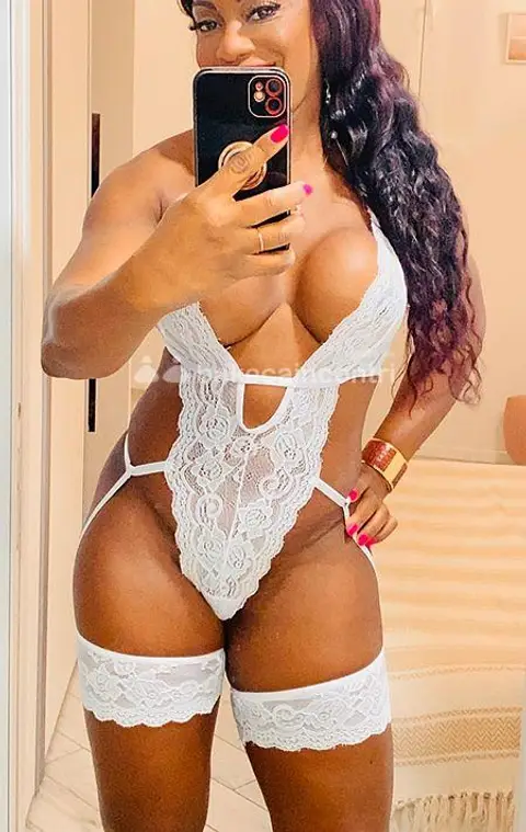 Ciao, mi chiamo Cinthya, il mio lavoro e rendere gli uomini felici. 😄