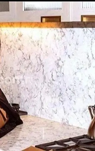 BIONDA SENSUALE  SESTA DI SENO 
NATURALE... PIAZZA ARMERINA