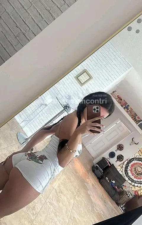 Vera novità la bionda è la mora vigevano zona centrale per passare momenti di vero piacere 18 e 20 oggi fino a tardi