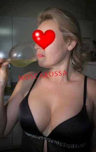 ALESSANDRA ITALIANA DOLCI LABBRA CORPO DA SOGNO FOTO REALI SONO LA TUA TRASGRESSIONE