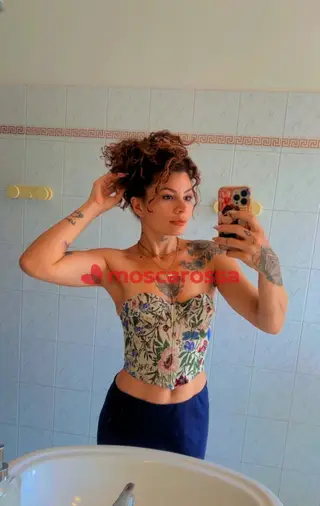 Larissa massaggio erotico nuru