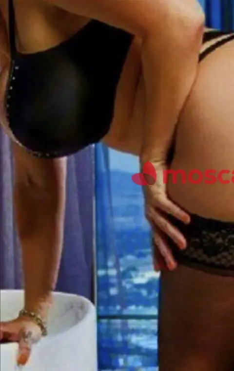 CLARY SUPER MILF MOLTO TROIA  INCONTRI E VIDEO CHIAMATE  TETTONA CALDA VERA POMPINARA BOCCA SCOPERTO ANCHE PER VIDEO CHIAMATA  VIDEO CHAT SENZA GODIMI
