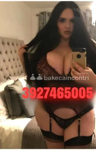 💋APPENA ARRIVATA LA PIU PORCA POMPINO AL NATURALE CON 💯VENUTA LIBERA SULLE TETTE BELLA SPAGNOLA COMPLETA E PRONTA A TUTTO