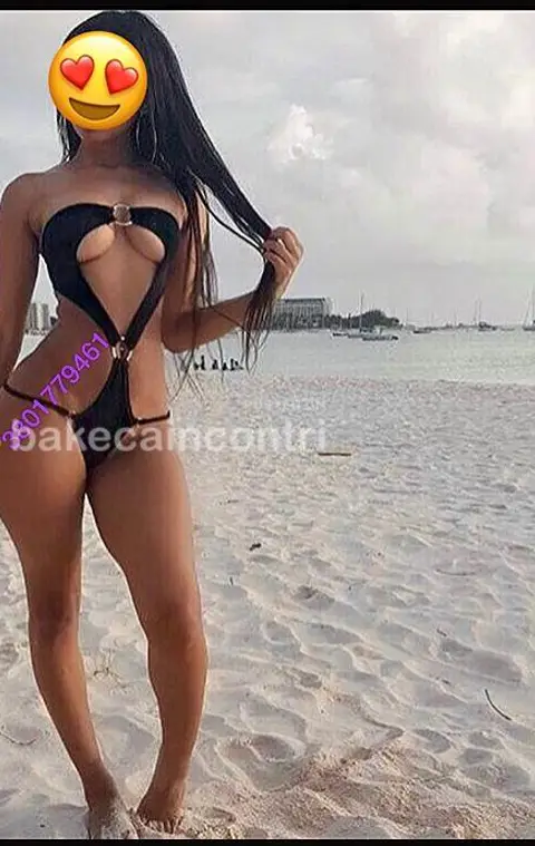 NEW NEW 💕KATY AFFASCINANTE BAMBOLA 23 ANNI PASSIONALE FIGA STRETTA POMPINARA BOCCA DI FUOGO PIOGGIA DORATA 69’ COMPL🤤