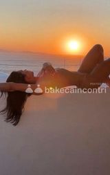 🔥RAGAZZA LESB*CA CERCA UOMINI